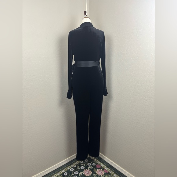 EUC- Diane Von Furstenberg - Jumpsuit Velvet - Size 14 - Picture 4 of 8